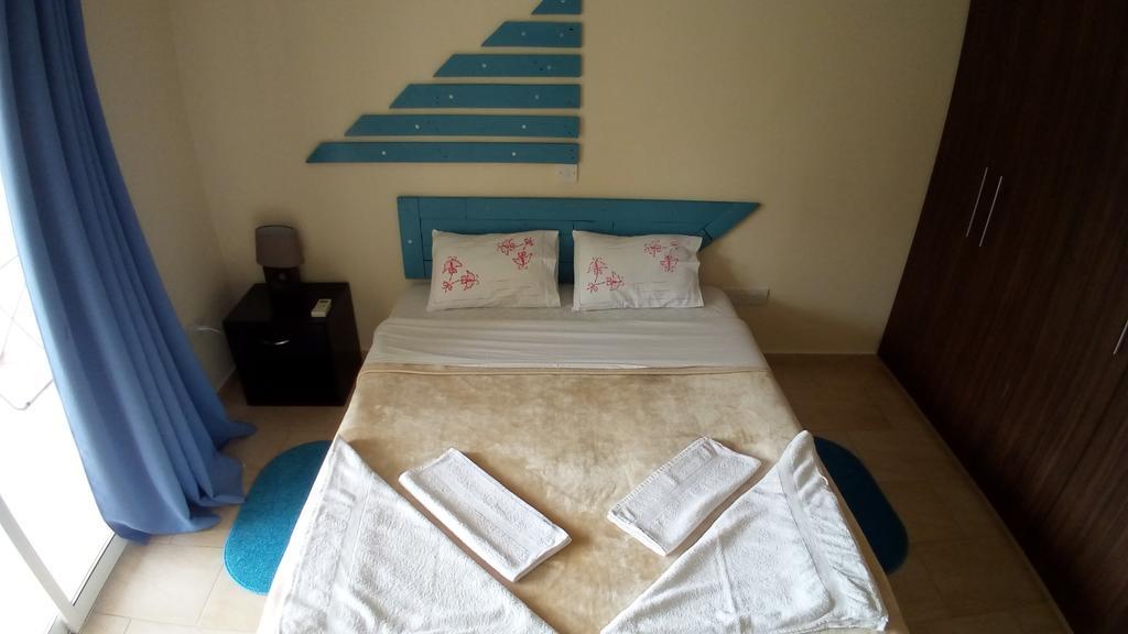 Paphos Anastasia Apartments מראה חיצוני תמונה