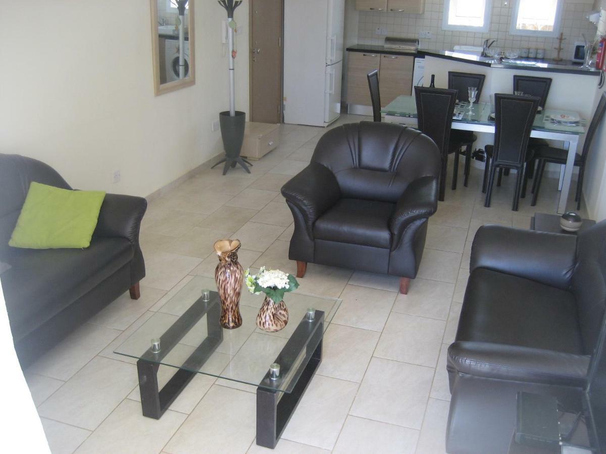 Paphos Anastasia Apartments מראה חיצוני תמונה