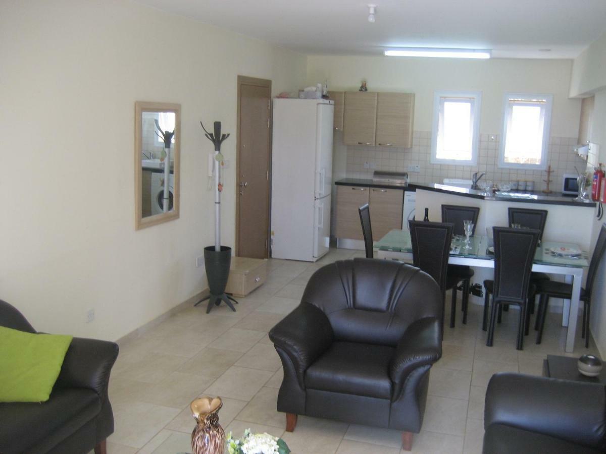 Paphos Anastasia Apartments מראה חיצוני תמונה