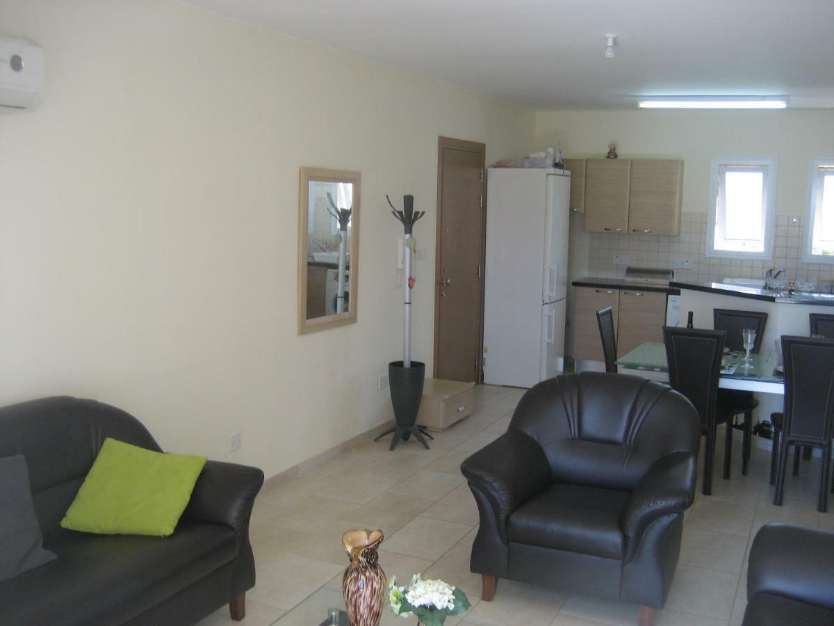Paphos Anastasia Apartments מראה חיצוני תמונה
